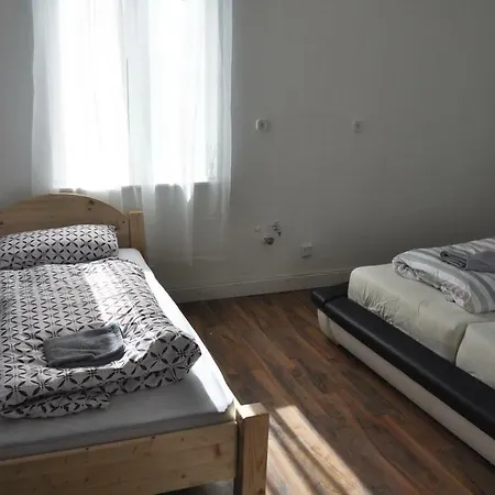 Проживание в семье & *